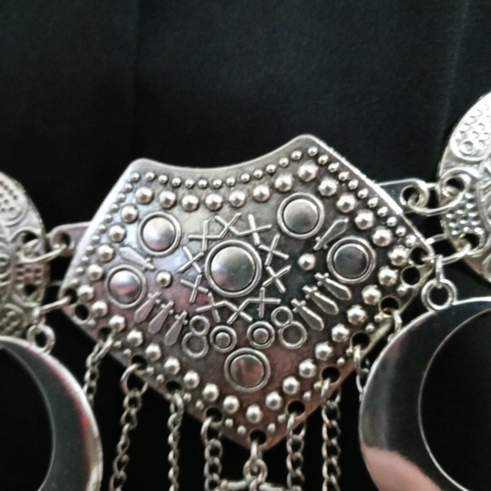 witchy goth Silver-Tone Chain Belt – Ankh, Pentacle & Crescent Moon Charms - Picture 7 of 8